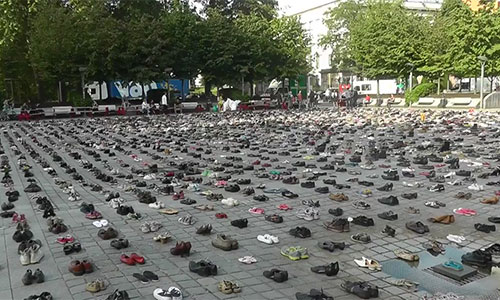 Miles de zapatos vacíos para alertar sobre muertes de palestinos
